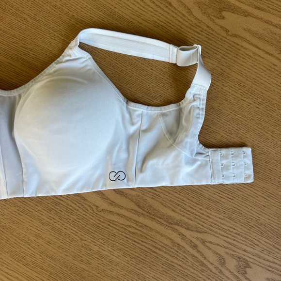 Calia 32D Sports Bra - Picture 2 of 6